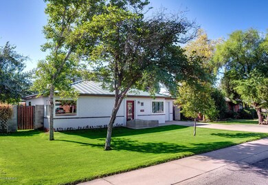 3 2523 E Glenrosa Ave Phoenix