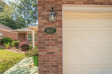 003_607_clarendon_place_003_513