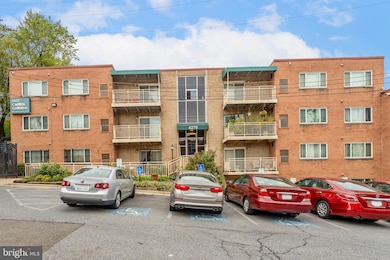 4270 E Capitol St NE unit 301, Washington, DC 20019 - photo 2