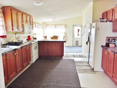 1051 McClearen Hollow Rd, Centerville, TN 37033 - photo 2