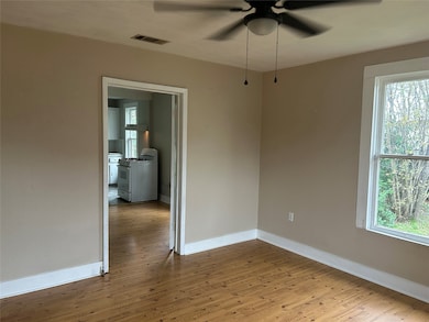 603 N Brazos St, Whitney, TX 76692 - photo 4