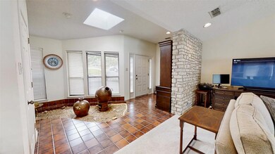 5310 Comanche Vista Trail, Granbury, TX 76049 - photo 6