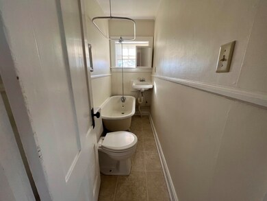 11 2nd St unit 8, Dover, NH 03820 - photo 2