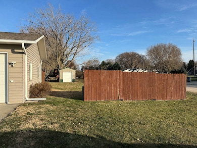 4504 N 1st St, Norfolk, NE 68701 - photo 3