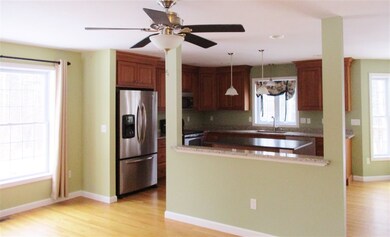 36 Carroll Ln, Seabrook, NH 03874 - photo 3