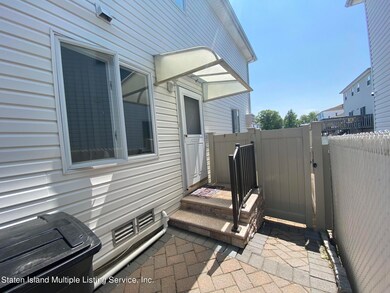 386 Adelaide Ave, Staten Island, NY 10306 - photo 7