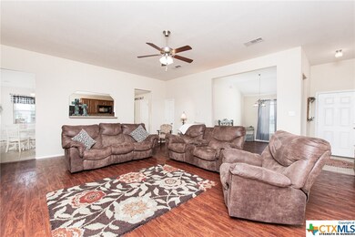 508 Trey, Troy, TX 76579 - photo 2