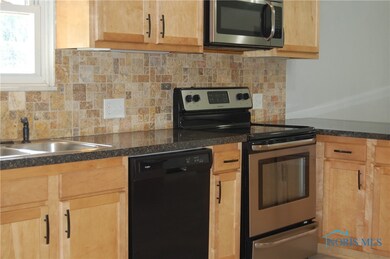 1347 N Genoa Clay Center Rd, Genoa, OH 43430 - photo 5