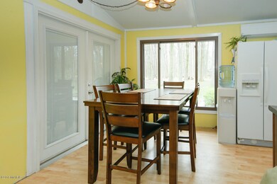 6711 Pine Court-107