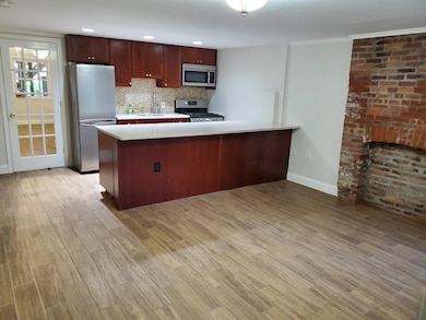 136 Sussex St unit Garden, Jersey City, NJ 07302 - photo 2