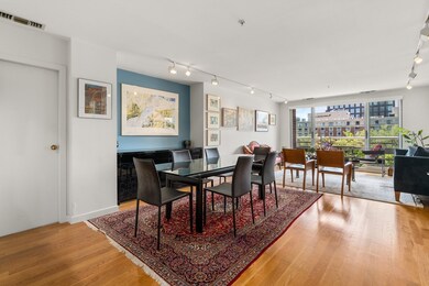 Thomas Graves Landing unit 604, Cambridge, MA 02141 - photo 2