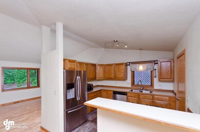 Kitchen_RM_2464-FULL