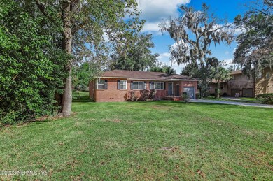 2477 Ormsby Cir E, Jacksonville, FL 32210 - photo 2