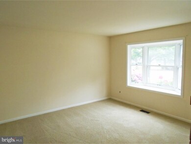 3205 Bridlewood Dr unit 3205, Glen Mills, PA 19342 - photo 2