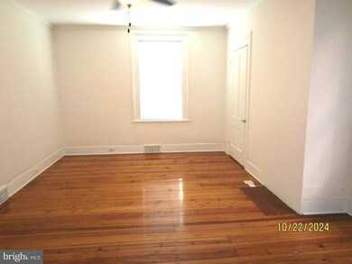 145 S Holliday St, Strasburg, VA 22657 - photo 7