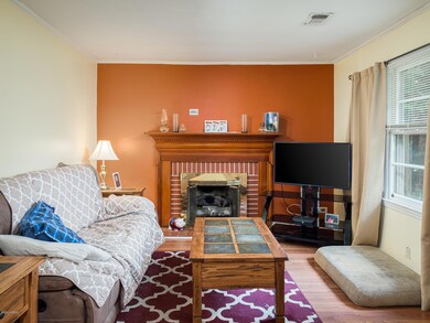 611 Hale Ave-7