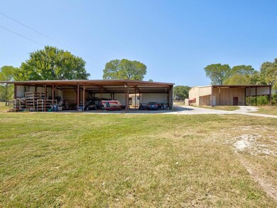 420 Jay Bird Ln, Springtown, TX 76082 - photo 6