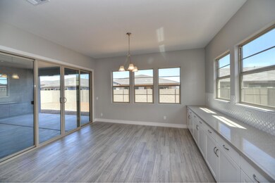 007_Breakfast Nook