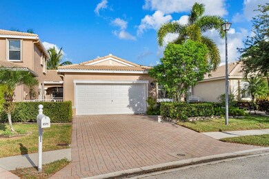 001-8581MangroveCay-WestPalmBeach-FL-sma