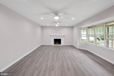 38 Chalford Ln, Willingboro, NJ 08046 - photo 3