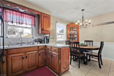 112 Hopewell Dr, Struthers, OH 44471 - photo 6