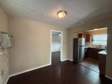 207 Frawley St unit D, Houston, TX 77009 - photo 2