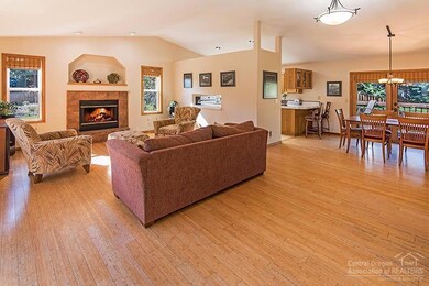 20897 King David Ave, Bend, OR 97702 - photo 7