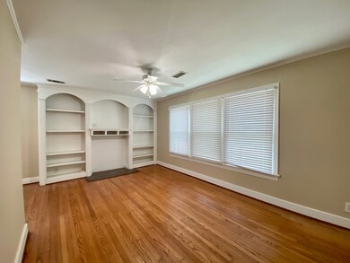 1911 Bradshaw St, Houston, TX 77008 - photo 2