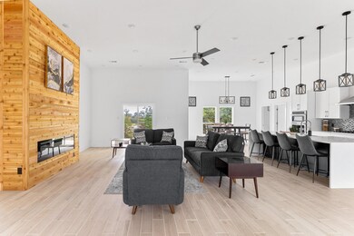 4013 Legend Trail, Granbury, TX 76049 - photo 2