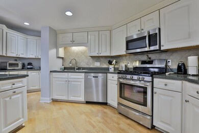 65 Hawthorne Dr unit 307, Bedford, NH 03110 - photo 7