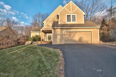 734 Pinecrest Dr, Pocono Pines, PA 18350 - photo 2