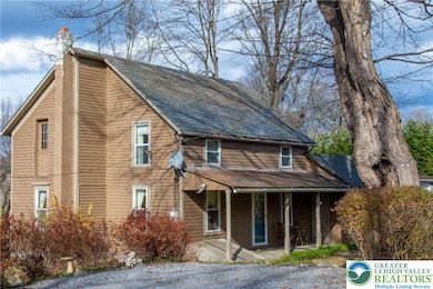 113 Winter St, Mount Bethel, PA 18343 - photo 2