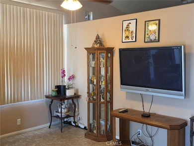 21224 Vidal Ct, Apple Valley, CA 92308 - photo 4