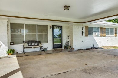 1001 Seven Oaks Rd, Bonham, TX 75418 - photo 4