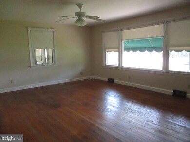 691 Mantua Grove Rd, West Deptford, NJ 08066 - photo 7