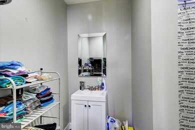 2044 N Fulton Ave, Baltimore, MD 21217 - photo 5