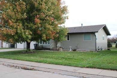 1500 Apache Ave, Hastings, NE 68901 - photo 3