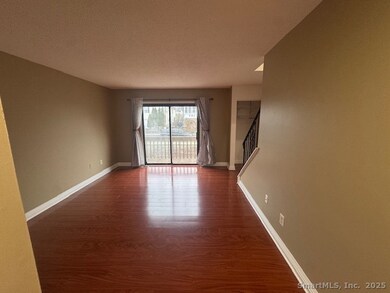 15 Crest St unit A3, West Haven, CT 06516 - photo 3