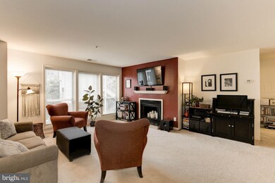 The Four Winds at Oakton unit B-12, Oakton, VA 22124 - photo 4