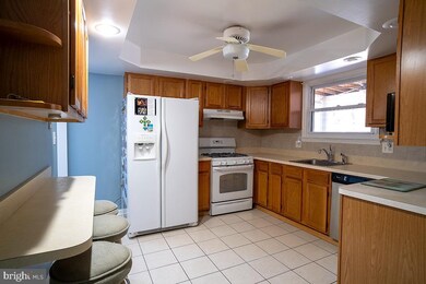 1511 Claridge Ave, Halethorpe, MD 21227 - photo 2