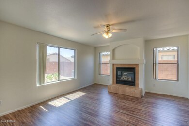 Family Room (1)-SMALL