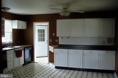 773 Sir Johns Run Rd, Berkeley Springs, WV 25411 - photo 3