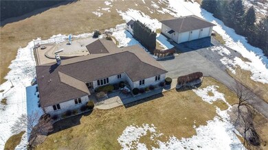 4351 Harrison St, Whitehall, PA 18052 - photo 4