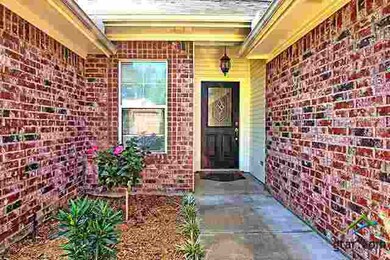 3137 3137 Vineyard Dr, Tyler, TX 75701 - photo 2