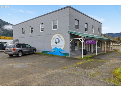 47470 Highway 58, Oakridge, OR 97463 - photo 4