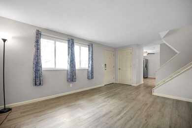 991 Wedgewood Dr, Columbus, OH 43228 - photo 5