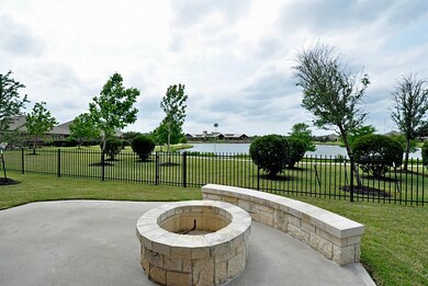 630 Texas Star Dr, Richmond, TX 77469 - photo 2