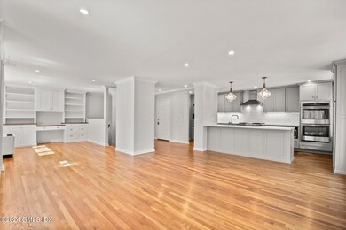 11 Lafayette Ct unit 1D, Greenwich, CT 06830 - photo 3