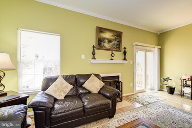 21227 Owls Nest Cir, Germantown, MD 20876 - photo 5