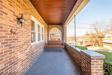 Beautiful, spacious front porch